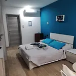 A Casa Di Lina